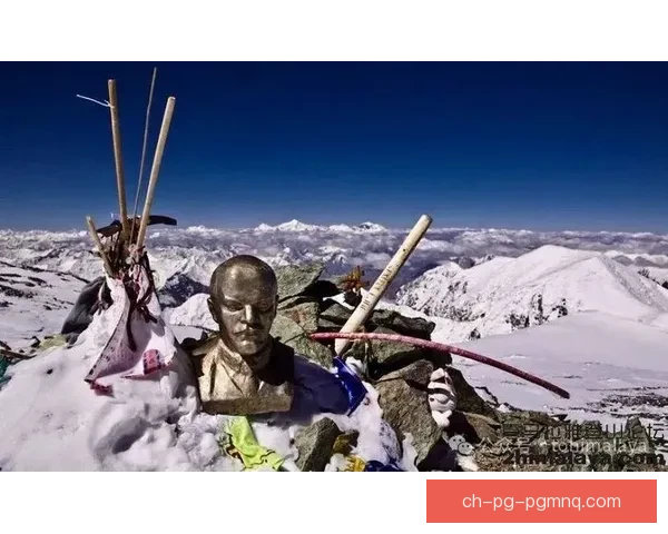 登山历史记载：攀登顶峰的传奇与冒险